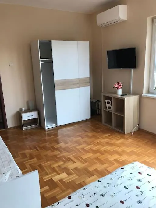 Star Ray Apartment Varna 0*,
